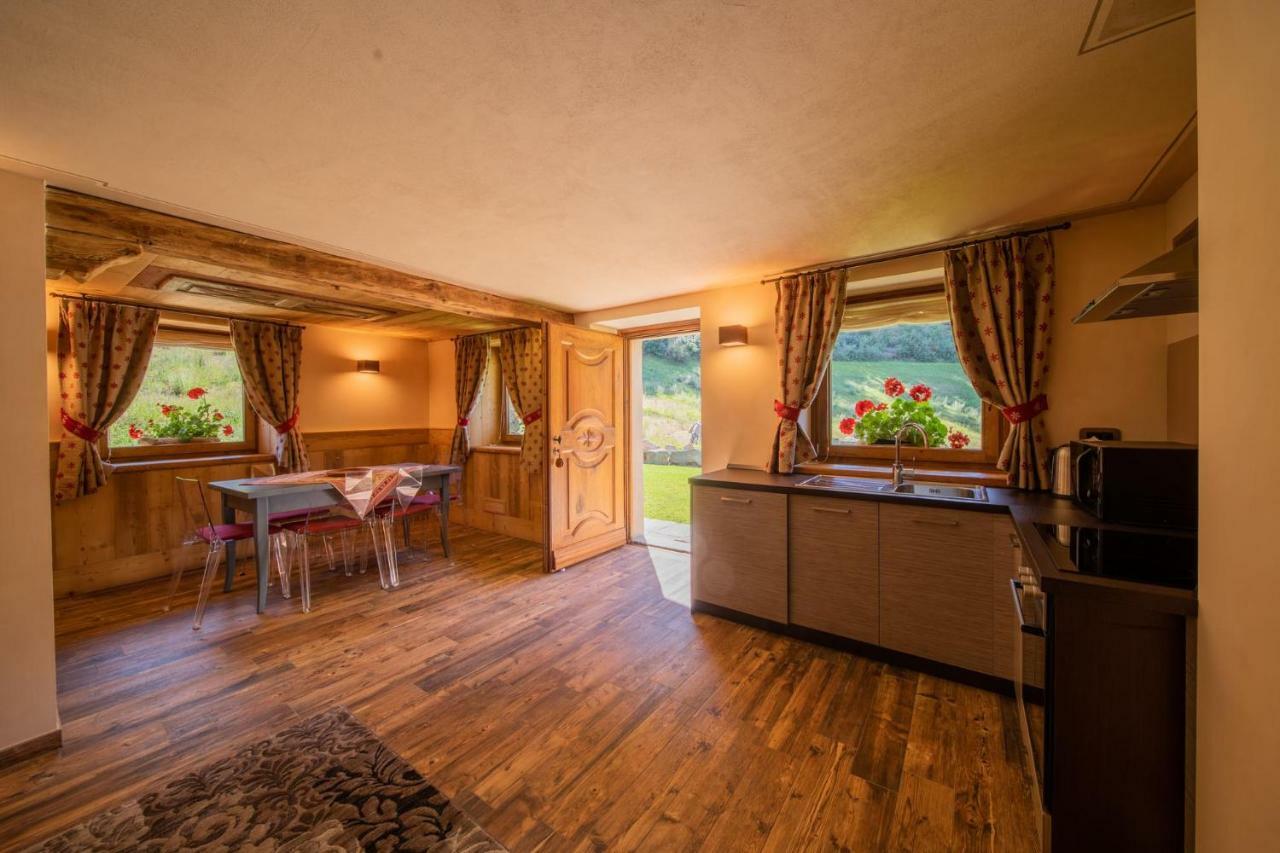 Casa Vacanze Petit Haury - Alloggi Ad Uso Turistico Vda Arvier N 0039 E N 0040 - Bagian luar foto